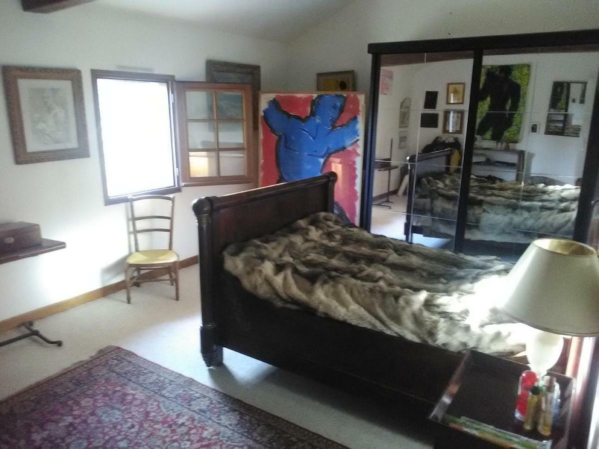 L'Atelier Du Grison Bed & Breakfast Callen Екстериор снимка